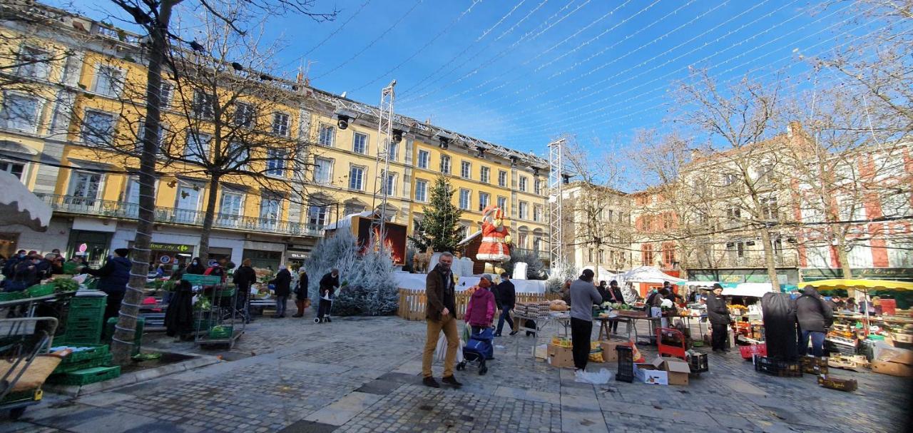 Santocha : Appartement En Plein Coeur De Ville ! Carcassonne Eksteriør bilde