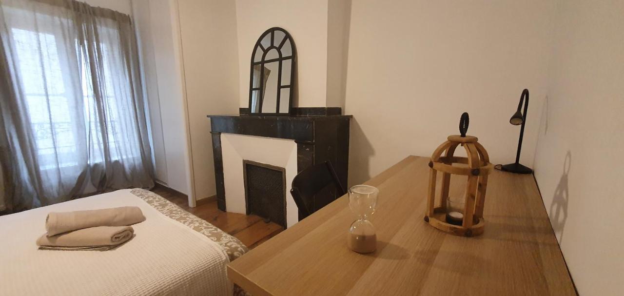 Santocha : Appartement En Plein Coeur De Ville ! Carcassonne Eksteriør bilde
