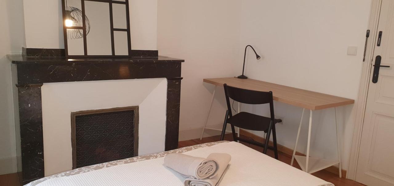 Santocha : Appartement En Plein Coeur De Ville ! Carcassonne Eksteriør bilde